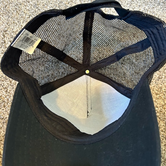 You have the right to remain silent forever pro guns hat - Picture 4 of 4